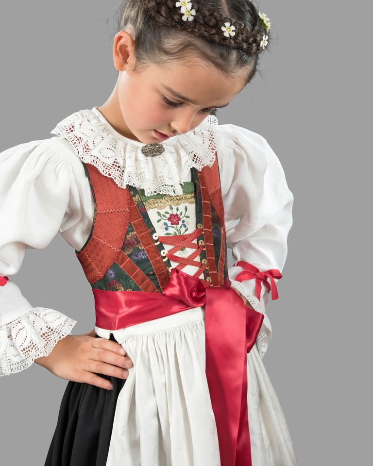 Verein Handwerkkunst und Trachtenkultur in Osttirol